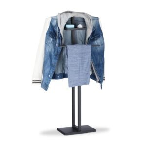 Стойка за дрехи